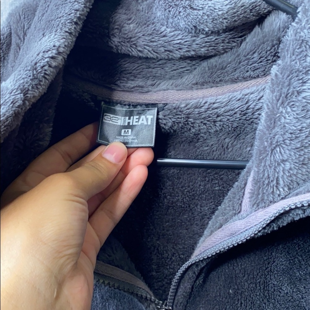 Gray jacket - Picture 2 of 2
